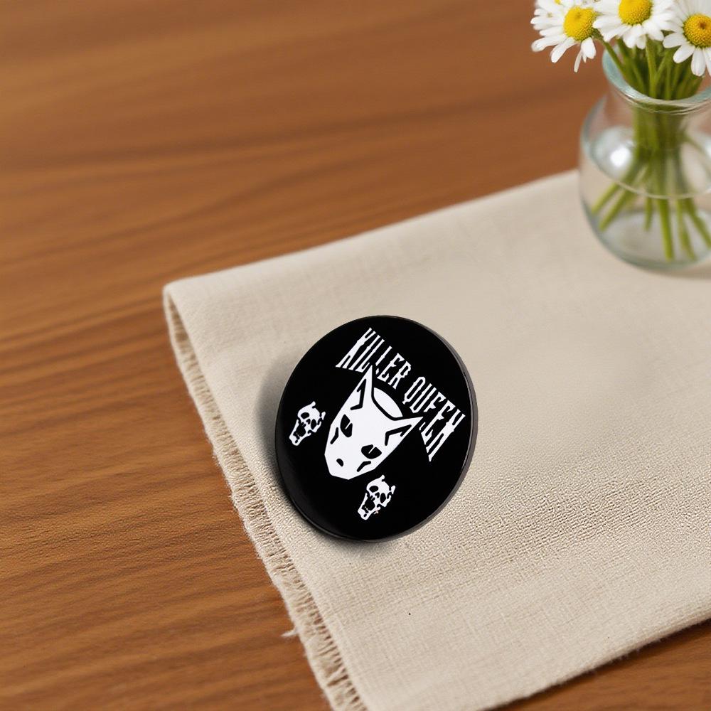 Killer Queen Skull Lapel Pin - Adventure Comic Badge for Backpack, Hat, Jeans, or Brooch Decoration