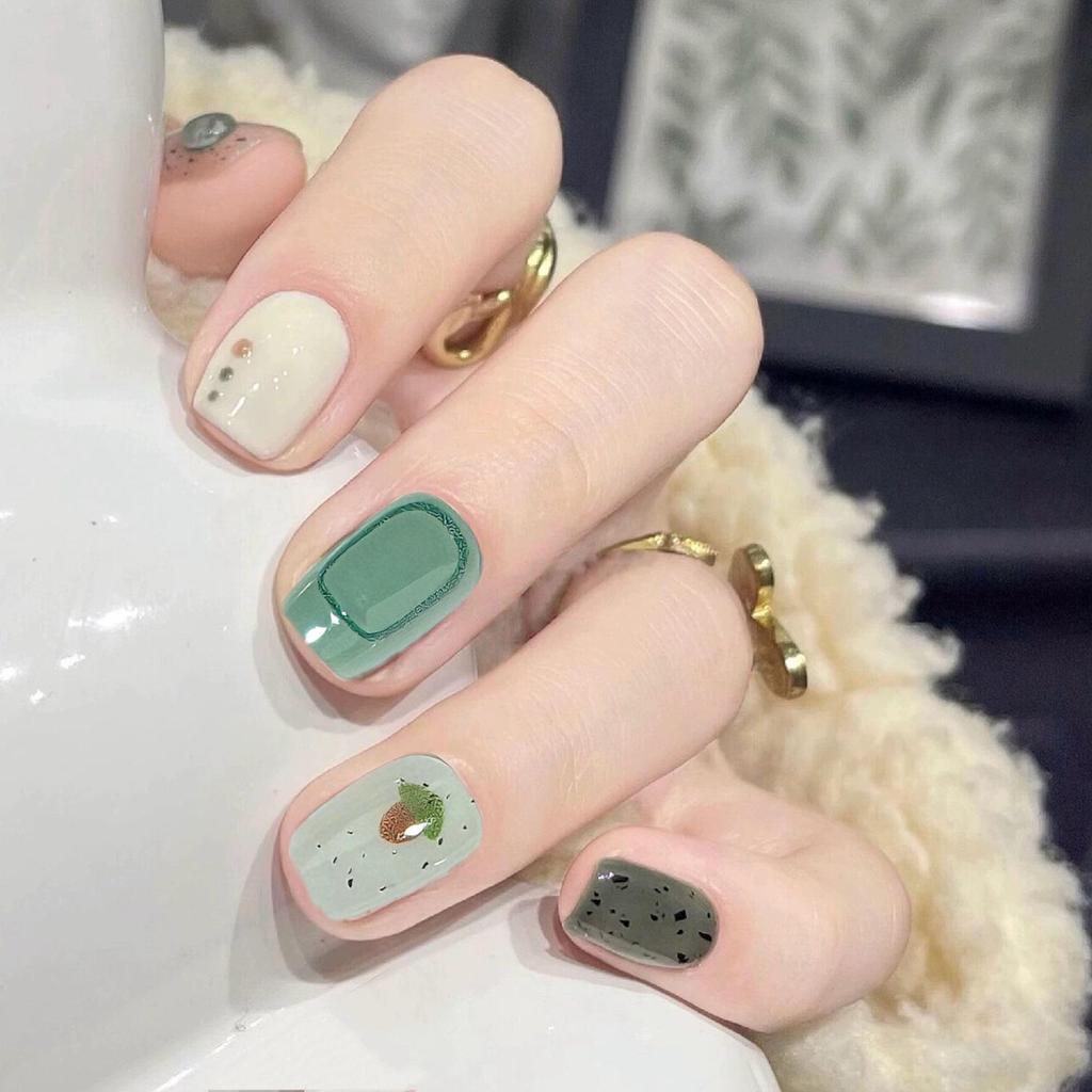 Chun Noble Lady Handmade Jasmine Milk Green Nail Patches - 2025 Summer Whitening Collection