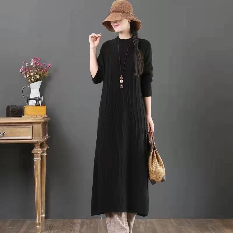 New Autumn and Winter Long Sweater Skirt Women's Loose Belly Cover with Long Sleeves Inside Skirt Knitted Dress