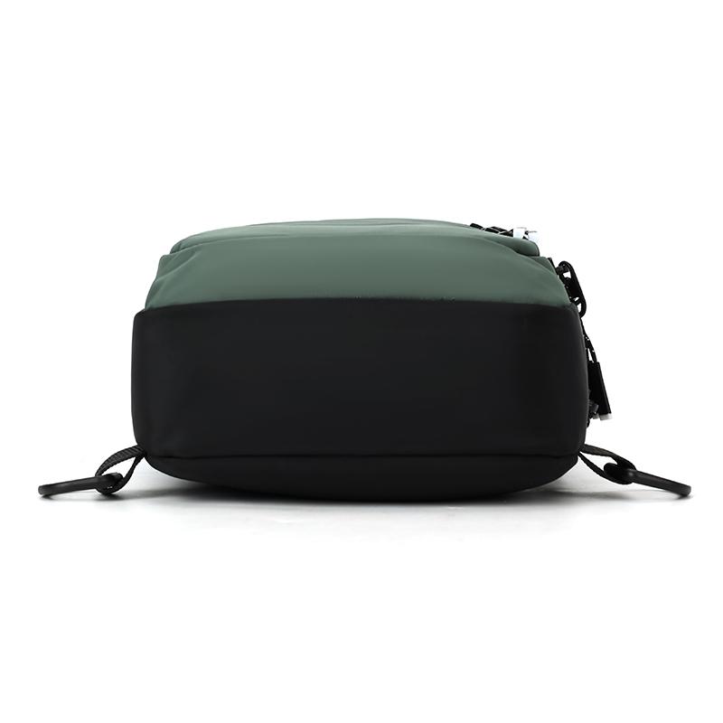 Chest Bag Men's Outdoor Travel Mobile Phone Shoulder Bag Commuter Crossbody Bag