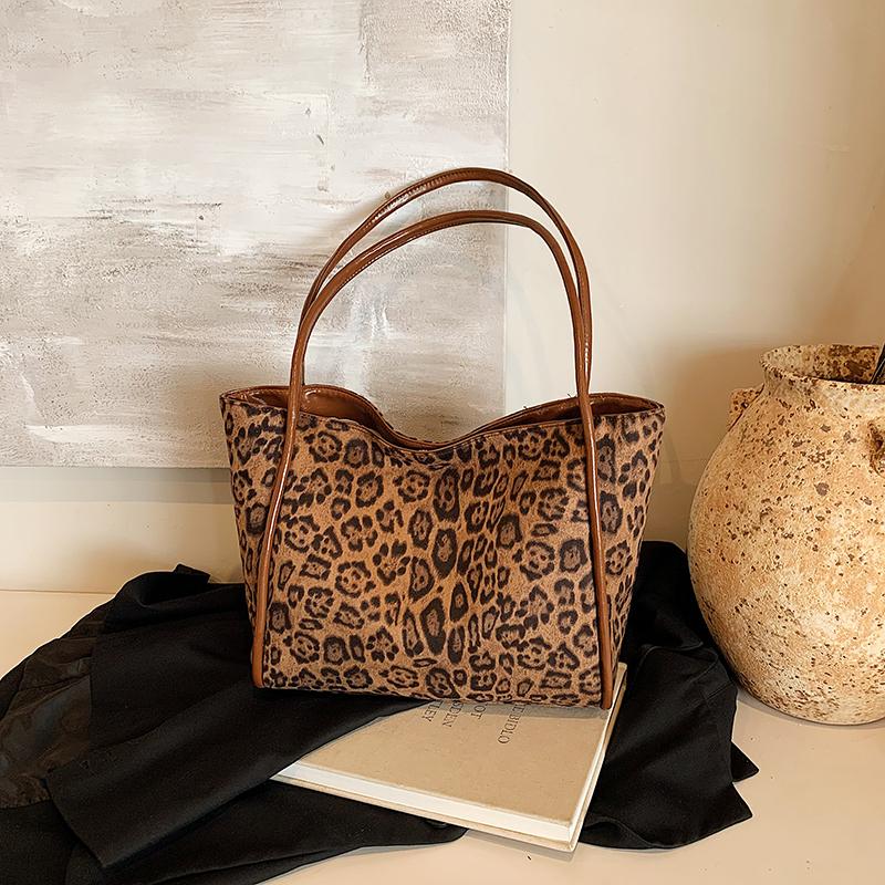 

Женская сумка через плечо большой емкости для отдыха, универсальная, дополнительная, новая коллекция, осень-зима