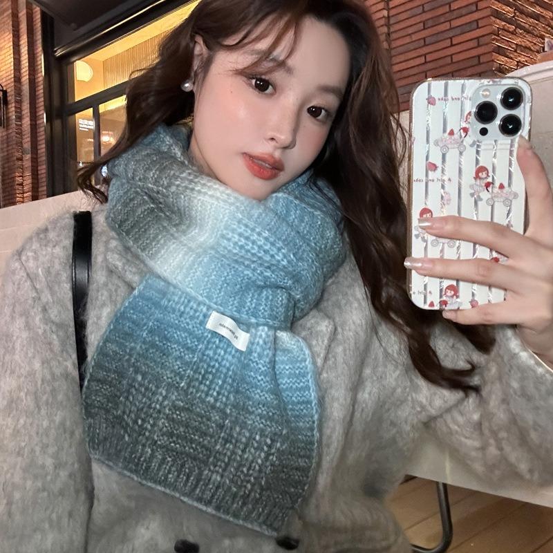 Dopamine containing wool contrasting color knitted blue scarf women's winter rainbow new atmosphere wool scarf
