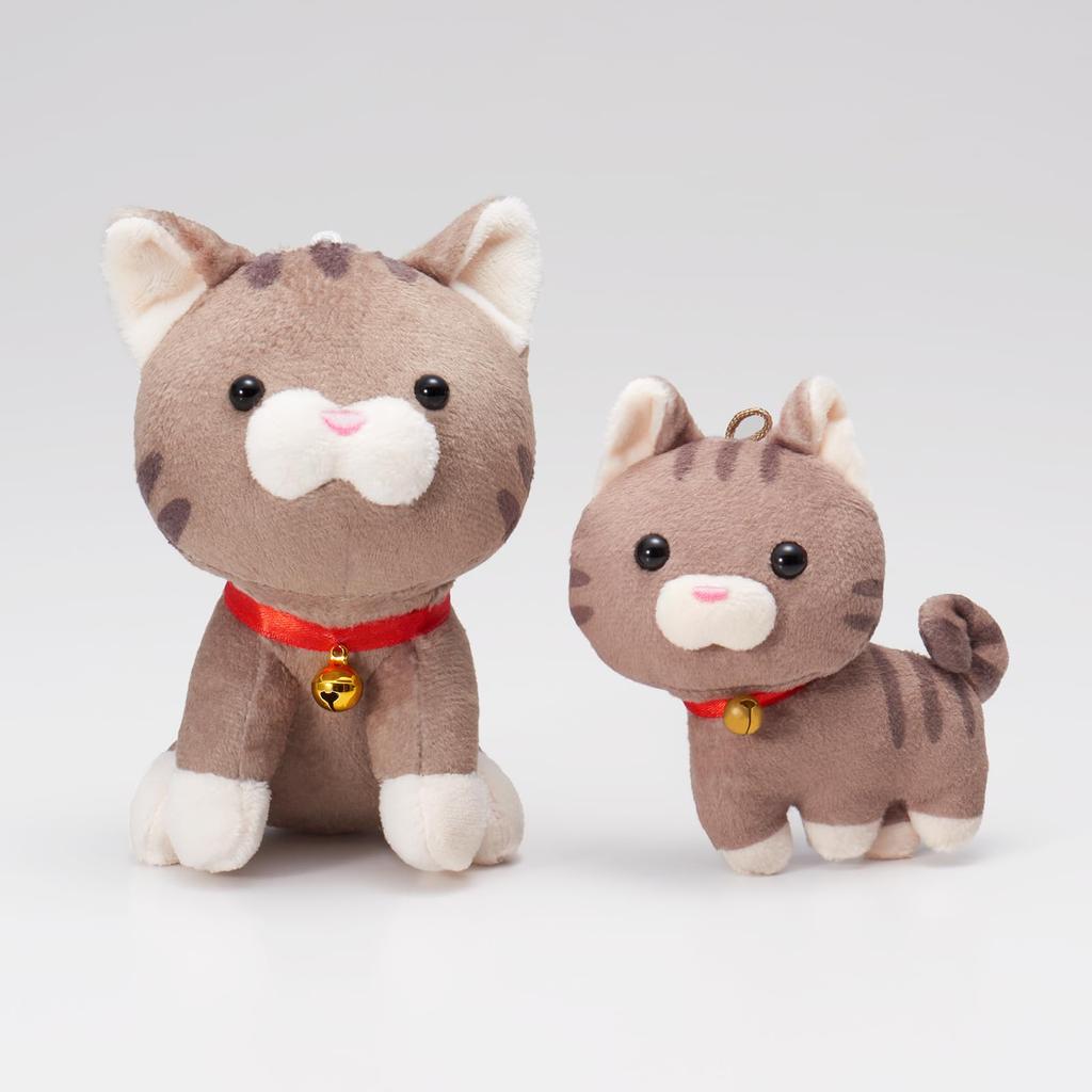 My pet plush toy, sitting plush cat (brown tabby)