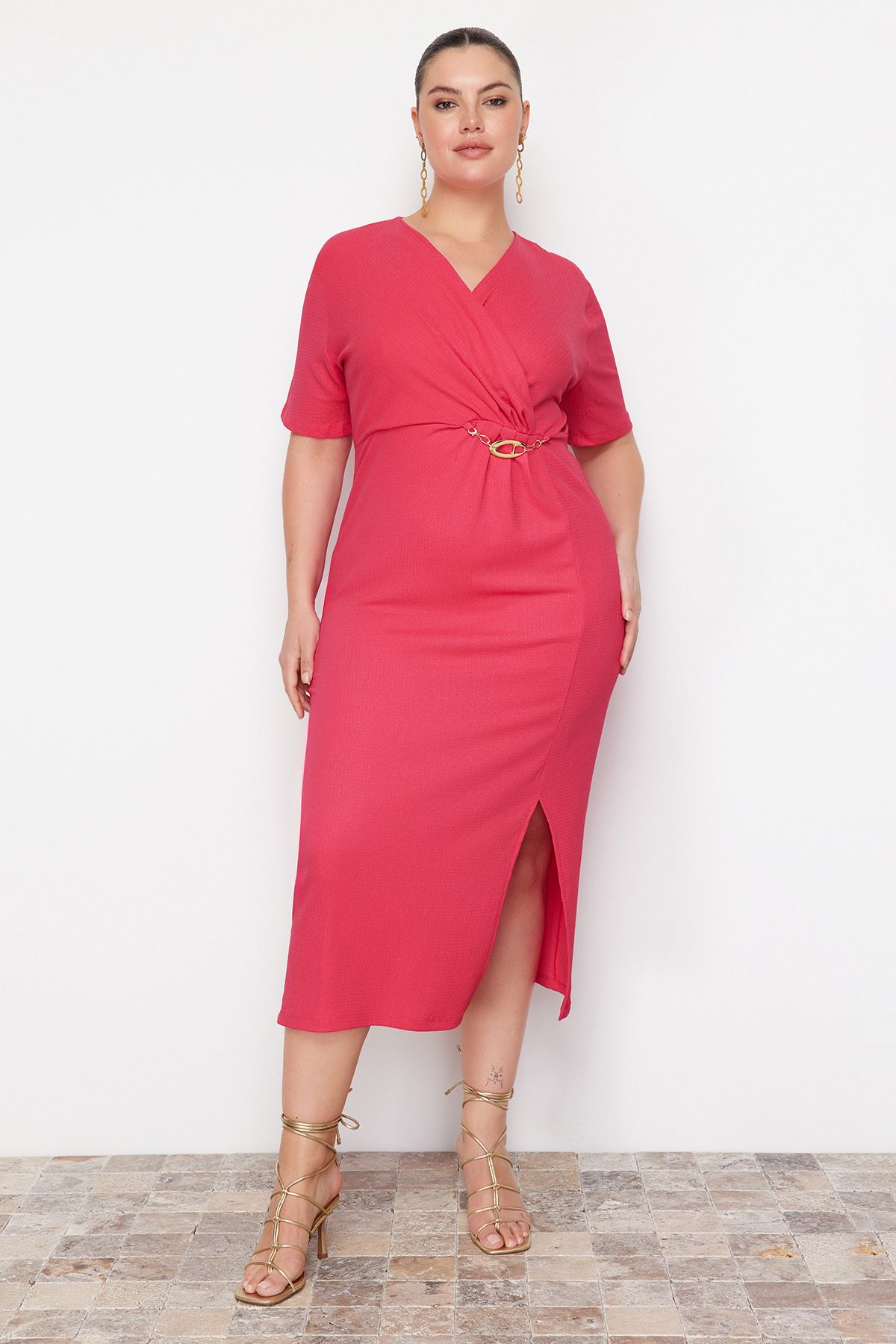 

Women s Style Plus Size Midi Knitted Dress with Fuchsia Accessory Detail 2XL