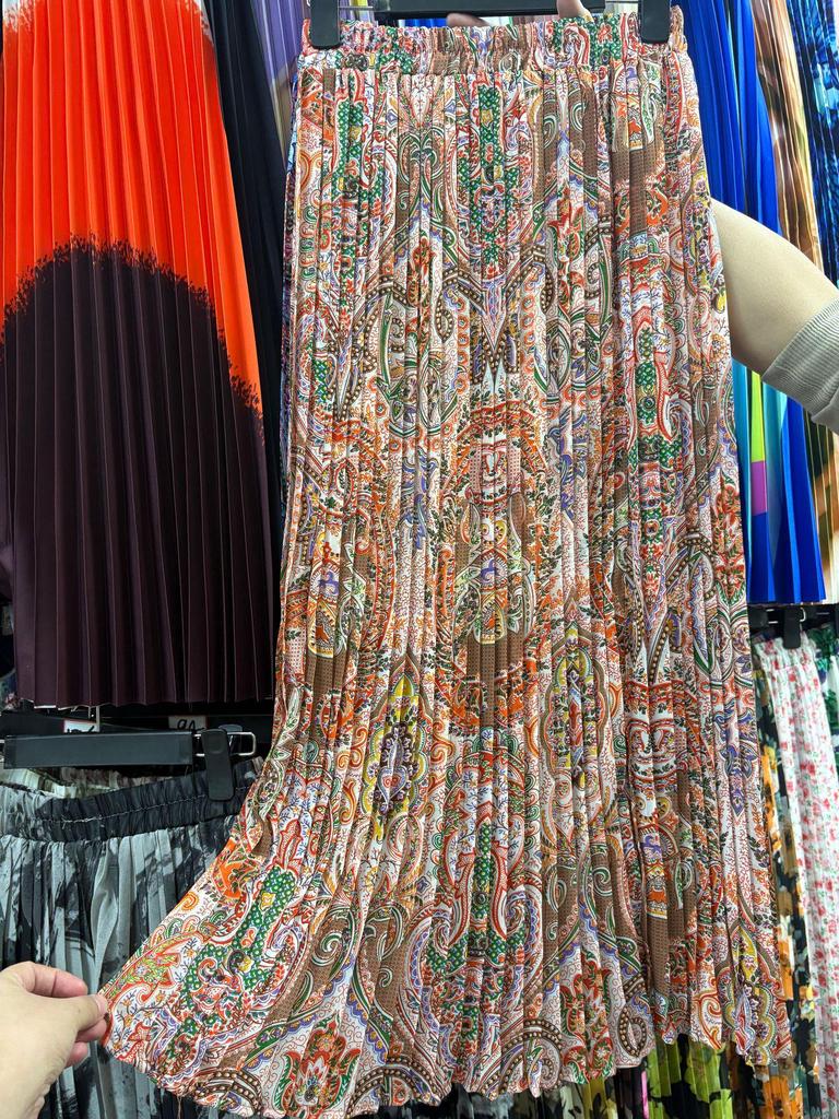 European & American Pleated Print Midi Skirt, Soft Chiffon Fabric, High Waist, Versatile Style