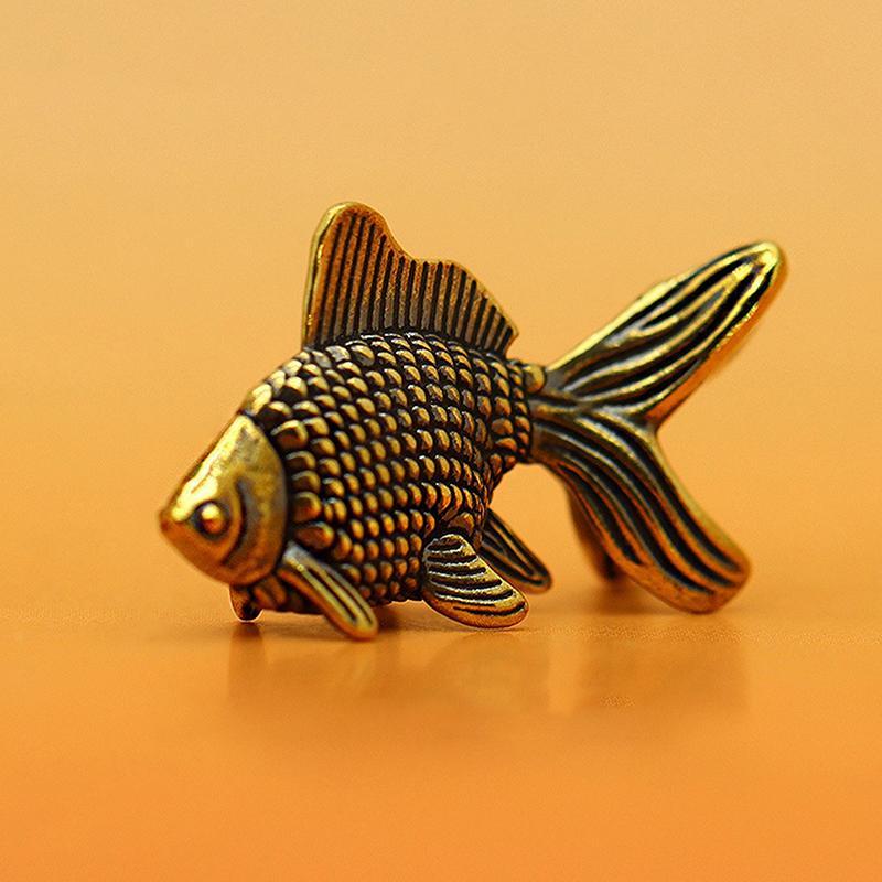 Goldfish Figurines Retro Brass Lucky Animal Statue Ornament Home Decor Desk Decoration Creative Crafts Cute Gifts