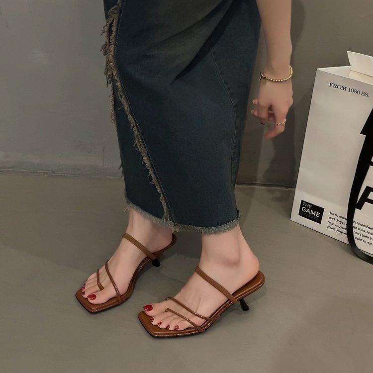 2025 New Genuine Leather Retro Square Toe Pinch Sandals Fashion High Heel Slippers Women Women's Sandals