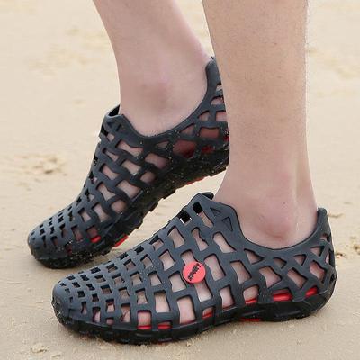 2024 Sommer Atmungsaktive Hohle Clog-Sandalen für Paare - Slip-on Strandstil
