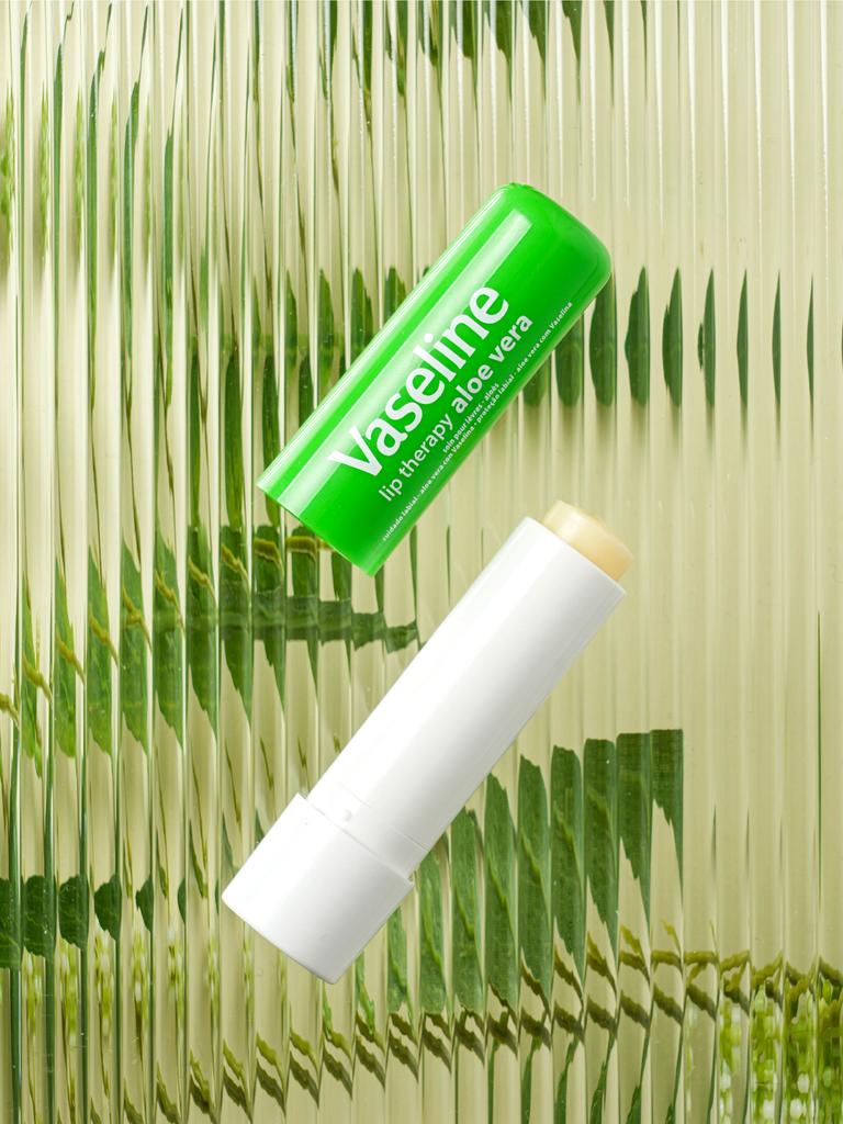 Vaseline Lip Therapy Aloe Vera 4.8g