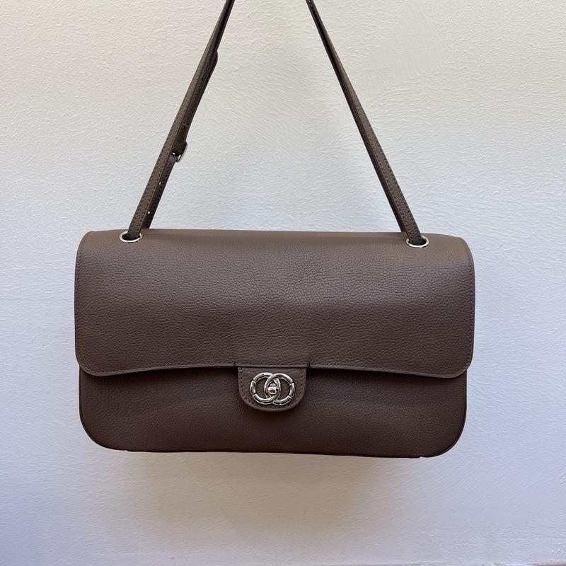 New Leather Women's Bag First Layer Cowhide Premium Messenger Bag Official Messenger Bag Simple and Versatile