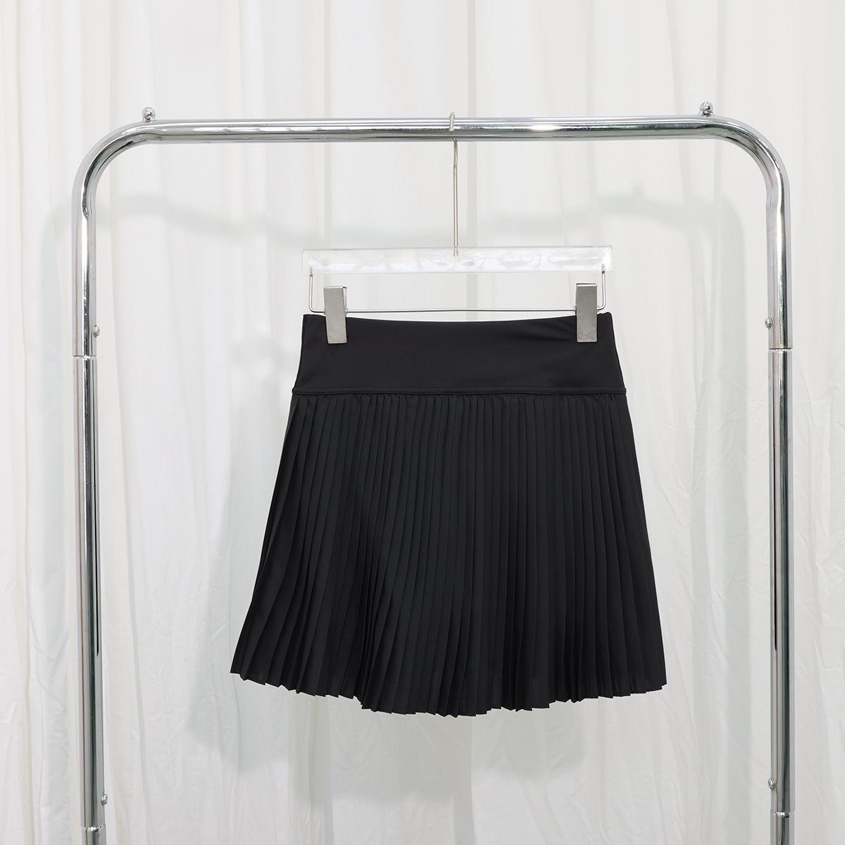 

Yoga Sport Pleated Skirt with Built-in Shorts: A-line, High Elastic, Slimming Waist, Badminton Skort Small чорний