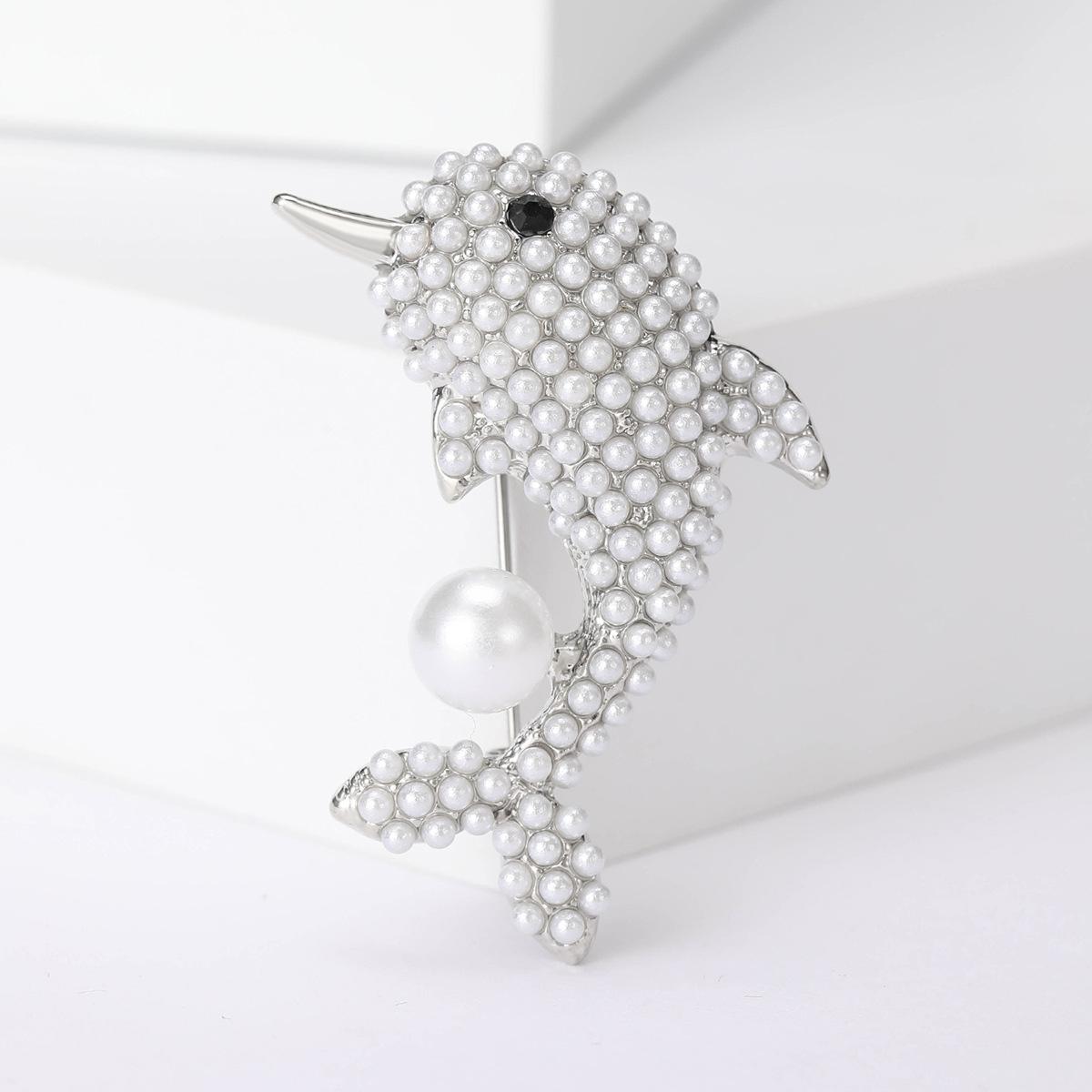 

Креативная брошь в виде дельфина с жемчугом, симпатичная модная универсальная одежда, аксессуары