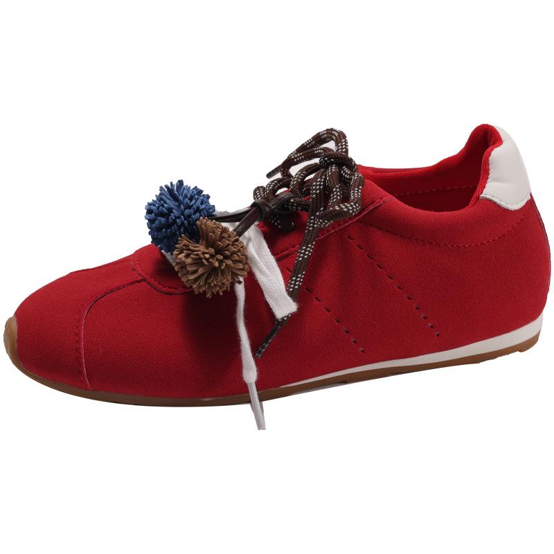 Early Autumn Relaxation Feeling Moral Training Shoes Women's Ins~ Tide 2025 Retro Inner Height Increase Hairball Pendant Fleece Casual Sports Shoes