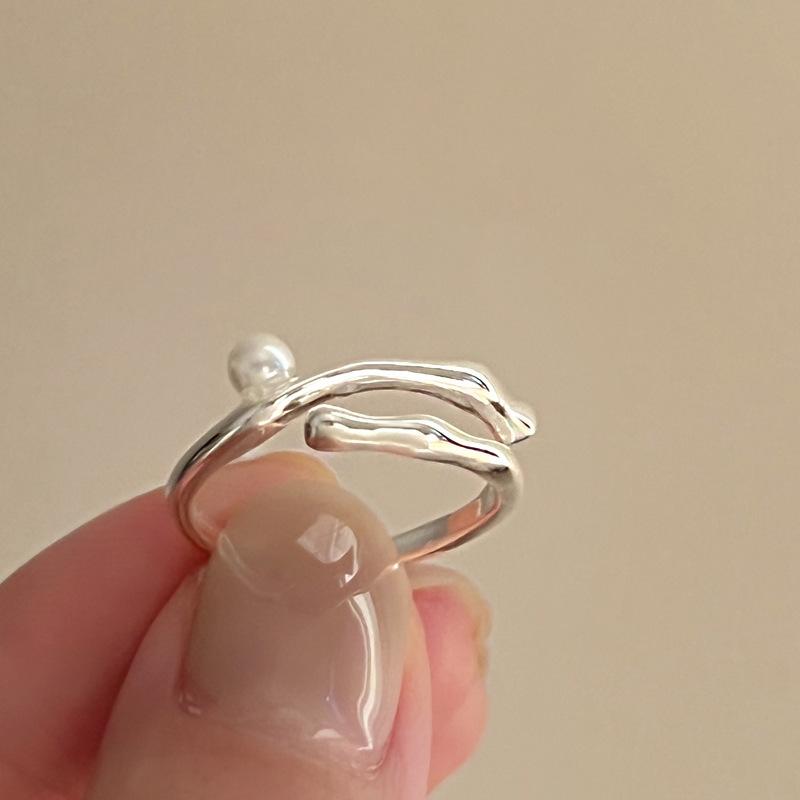 Korean version of simple pearl pleated open ring ins niche design bracelet commuting versatile personality jewelry women