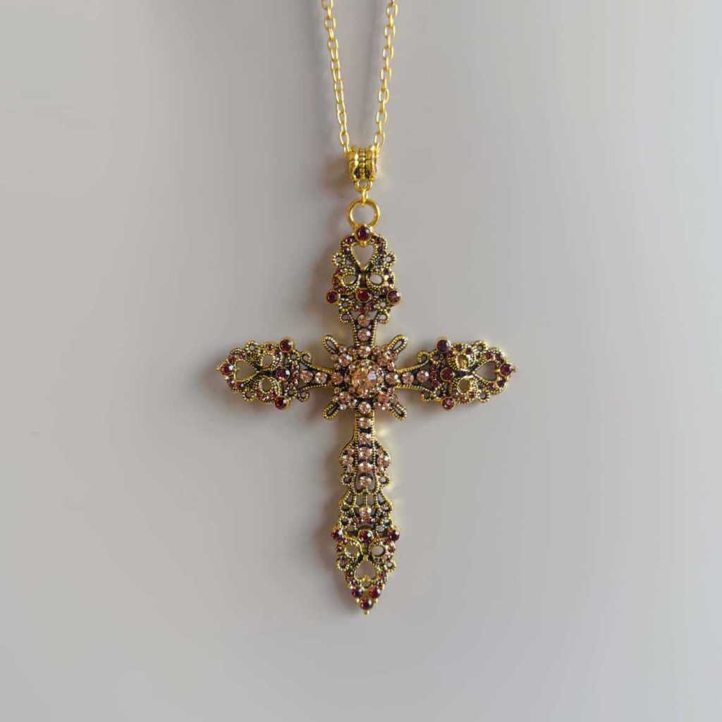 Dark Gothic Cross Pendant Necklace For Men And Women With Zinc Alloy Chain Jewelry Accessory