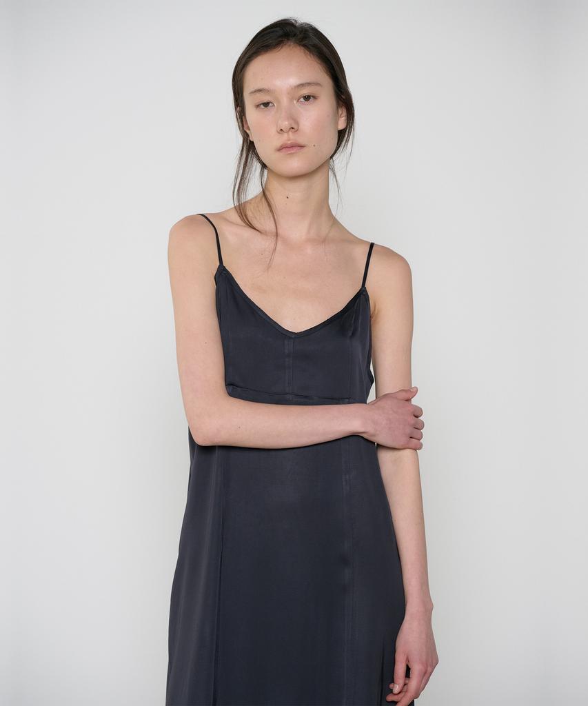 Jeonggamseutyudio Cut Off Sleeveless Long Dress_2 Color