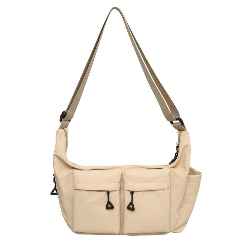 Temperament anti-splashing nylon cloth bag large capacity leisure commuting light dumpling bag sweet wind tooling shoulder bag