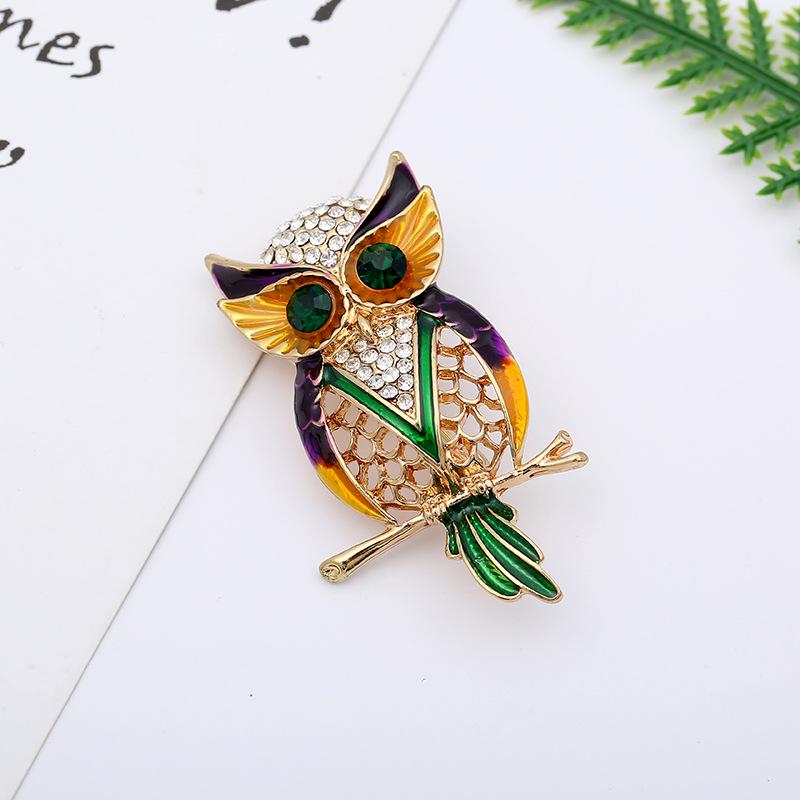 Broche animal incrustée de perles – Bijou de corsage en alliage style dessin animé en forme de goutte d'huile pour femme