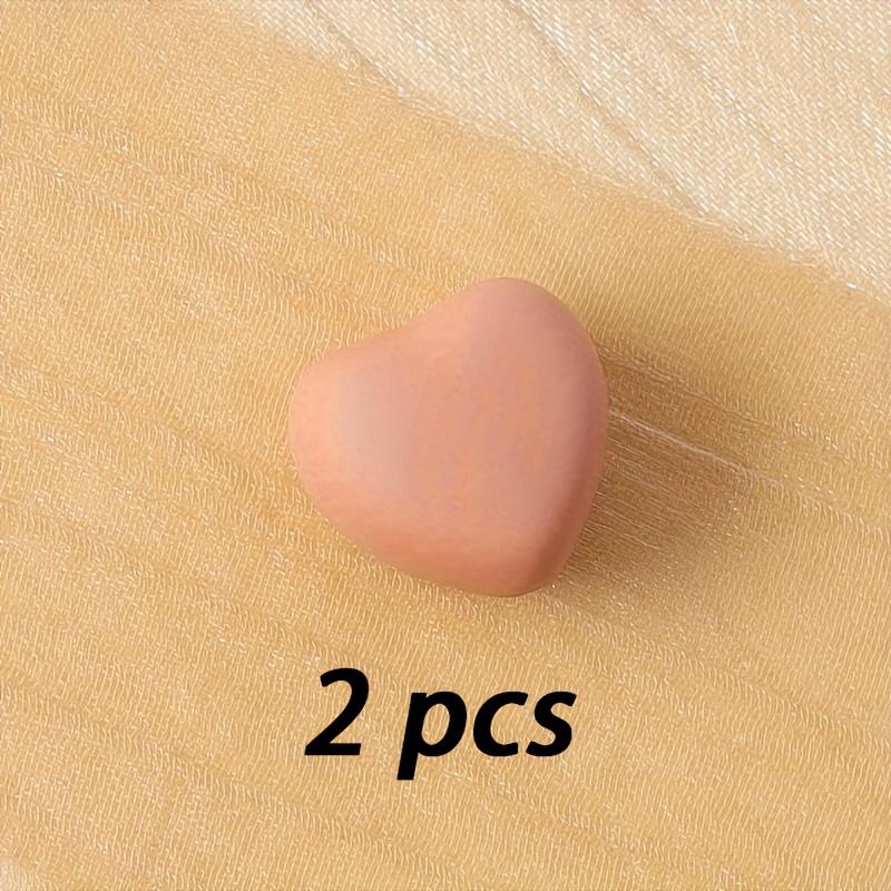 2 Stück Modischer Herzförmiger Magnetischer Befestigungsclip, Mehrfarbiger Abnehmbarer Magnetischer Druckknopf, Geeignet zur Befestigung von Hemden, Kragen, Hosenbeinen, Manschetten, Schals