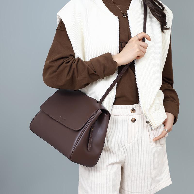 Versatile Women's Genuine Leather Crossbody Bag - Large Capacity, Popular Autumn/Winter Handbag