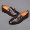 Fashion Fashion New Men's Tassels Leather Flats Shoes Male Black Brown Designer Comfortable Loafter Homecoming Wedding Dress Footwear