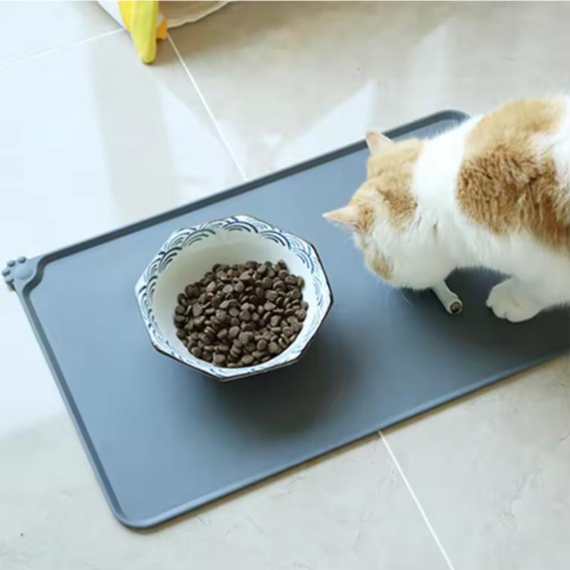 Silicone Pet Meal Mat Pet Waterproof and Anti Slip Cat Food Mat No Cleaning Required Puppy Feeding Bowl Mat Pet Accessories