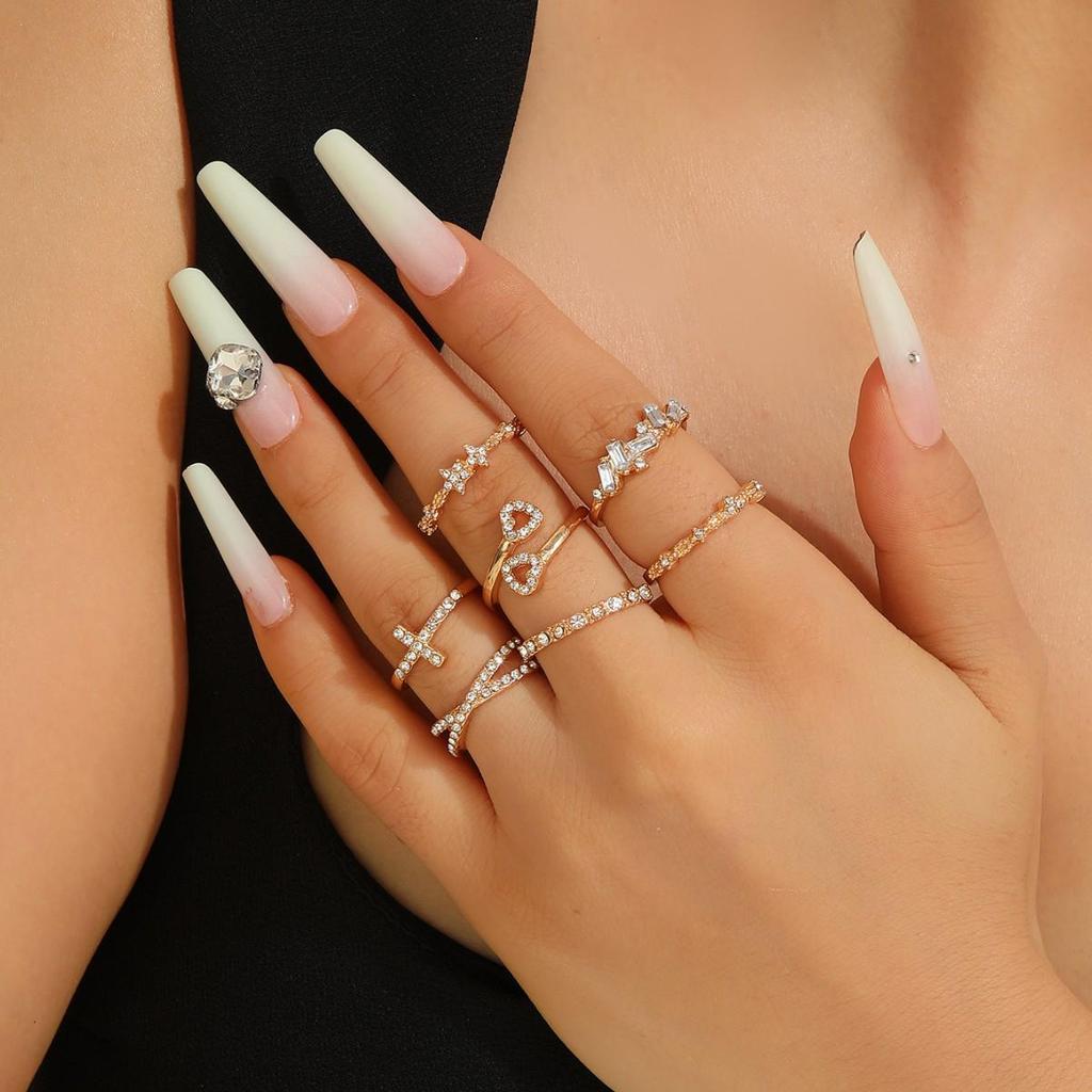 Zestaw Pierścionków z Cyrkoniami w Kształcie Serca Vintage dla Kobiet - Słodki Styl Europejski i Amerykański