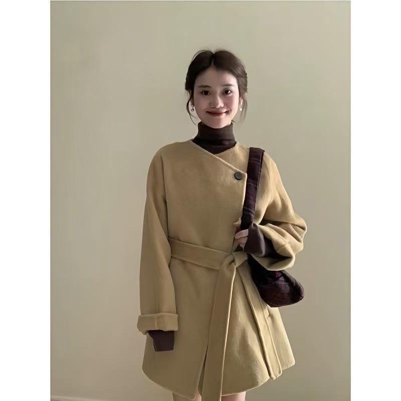 French Wool Dragon Phoenix Short Coat - Petite Loose Fit for Autumn/Winter