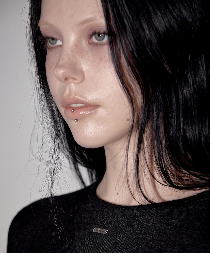 GROWHIDE Conk Basic Round Long Sleeve T-Shirt_Black