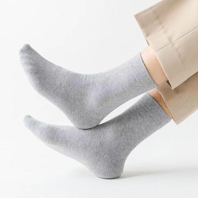 Men's Spring and Summer New Solid Color Leisure Business Breathable Tube Cotton Socks
