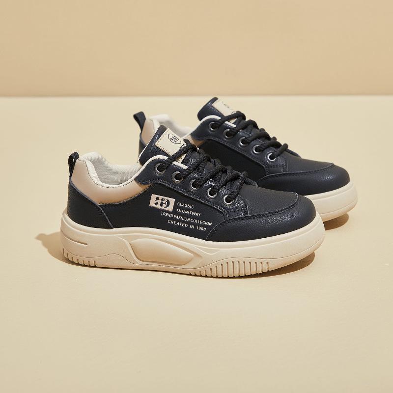 

Весенние белые кроссовки 2025 - Корейский стиль, Женские повседневные спортивные туфли на толстой подошве, увеличивающие рост (HB210) 39 чёрный