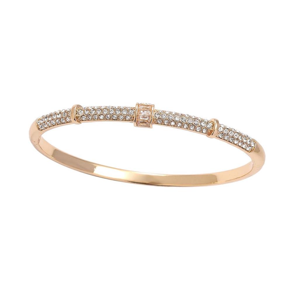Elegant Diamond-Studded Buckle Bracelet for Women - Chic, Luxurious, Versatile Bangle