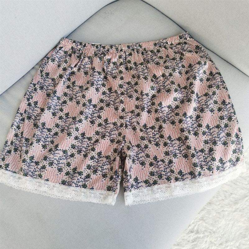 

Multicolor New Arrival 100% Mulberry Silk Shorts Loose Safety Pants Leggings Fashion Tape Silk Pants Fashion Lace Pants Color 5 All yards((Trademark 2XL))