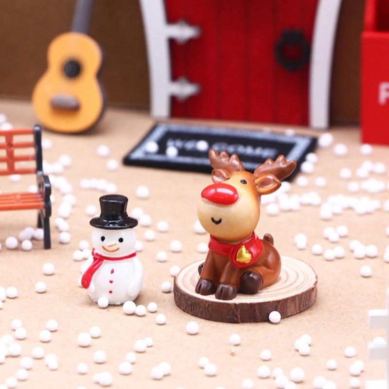 Miniature Glowing House Christmas Decoration Set With Removable Parts for Holiday Displays