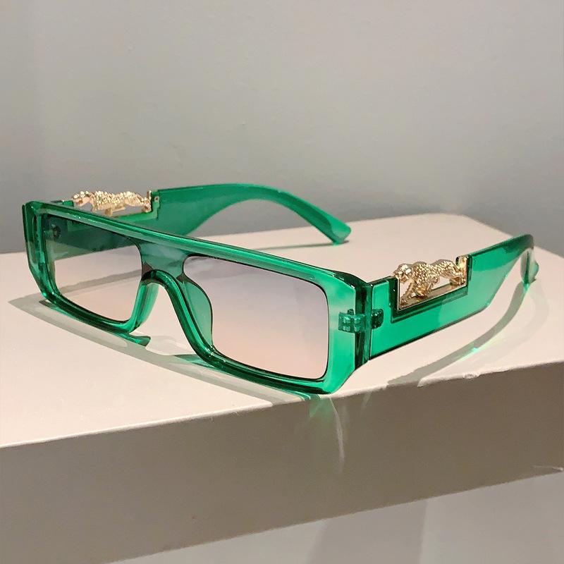 

Punk Luxury Designer Style Style Rectangle One Piece Sun Glasses Glasses Ladies For Men Trendy Classic Sun Eyeglasses Hip Hop Gold Leopard Shades
