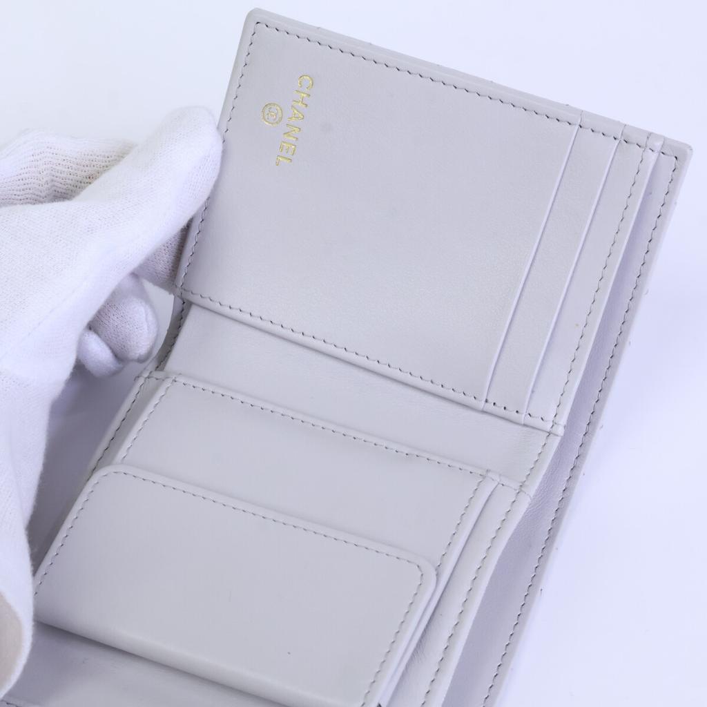 CHANEL AP4250 Caviar Skin CC Logos Small Flap Wallet Tri-fold wallet (with Coin Pocket) Light gray/GDHardwareUsed