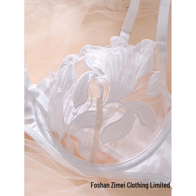 Francouzská květinová elegance: Sexy tenká podprsenka a kalhotky pro velká prsa 24130