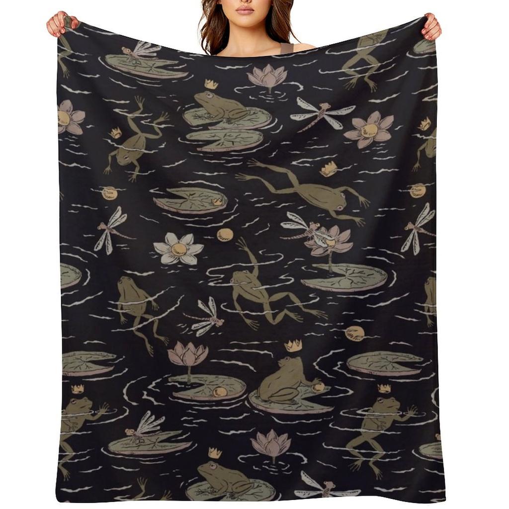 The Frog Prince Throw Blanket Fashion Sofas Loose Flannel Fabric Sofa Bed Blankets