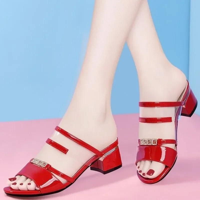 Ladies Shoes 2025 Summer Modern Slippers Women Outdoor Fashion Metal Decoration Med Heel Women's Elegant Open Toe Dress Sandals