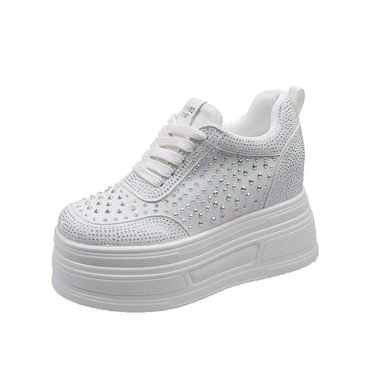 Internet celebrities with the same new hot diamond little white shoes women's summer new women's shoes casual versatile niche board shoes platform