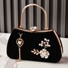 Vintage Red Handbag for Evening Woven Purse Wedding Party Fashion Flower Bag Cross Body Shoulder Purse Luxury Designer Pearl Bag