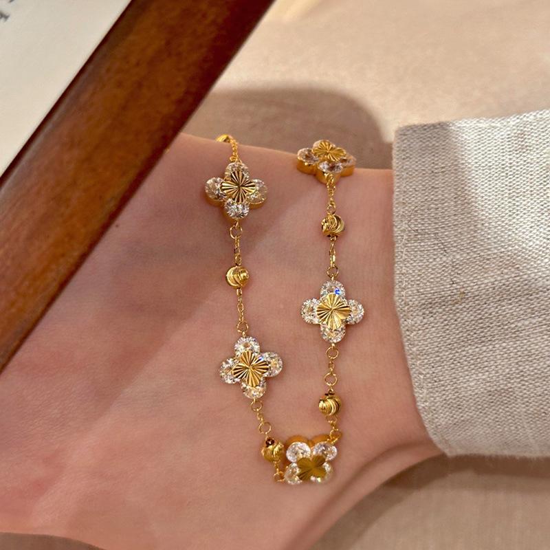 

Браслет Xiaohongshu Золотой Колотый Лед Лазер Четырехлистный Клевер - Винтажный Роскошный Штабелируемый Ручной Ювелирный Изделие