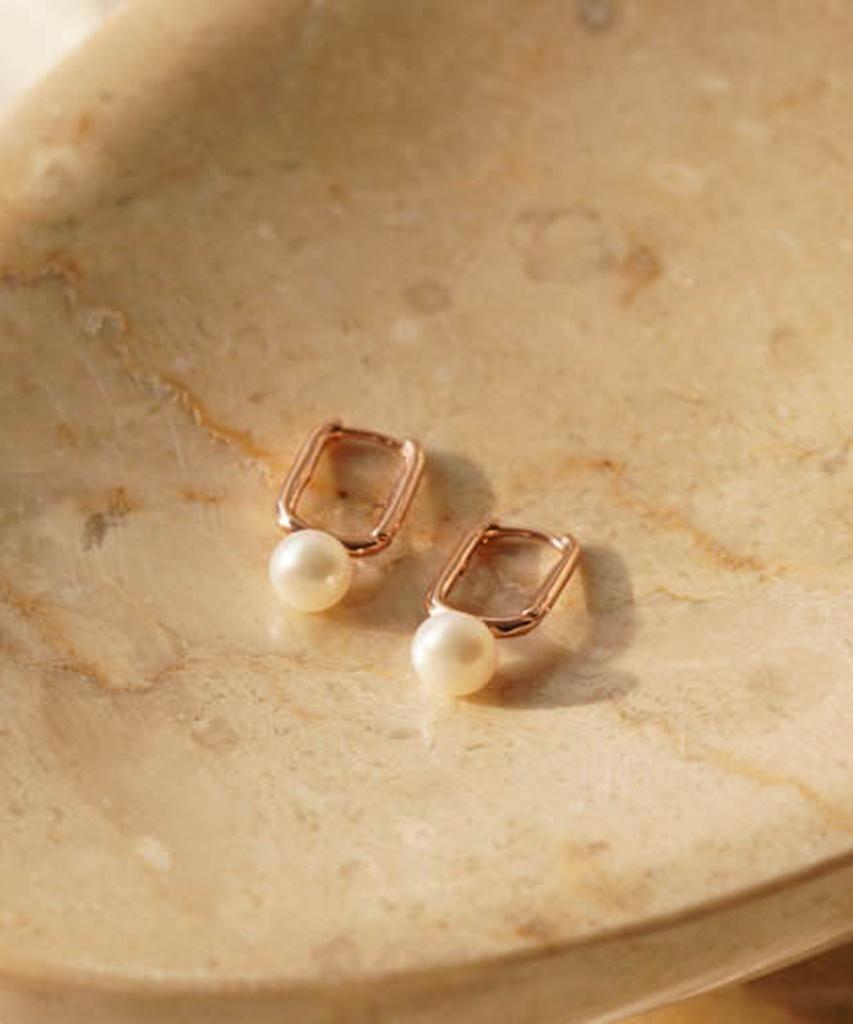 Alleun Silver 925 U-Shaped Freshwater Pearl One-Touch Silver Earrings Daily