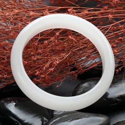 Natürliches Jadearmband Modisches und einfaches Jadearmband für Damen
