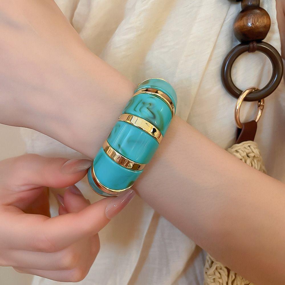 Europe American Style Elastic Bracelet Resin Exaggerated Bracelet Unique Acrylic Bangle Gift