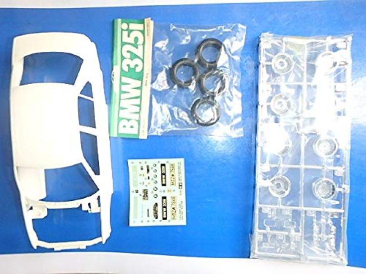 Tamiya 124 BMW 325i (124 sports car:24106)