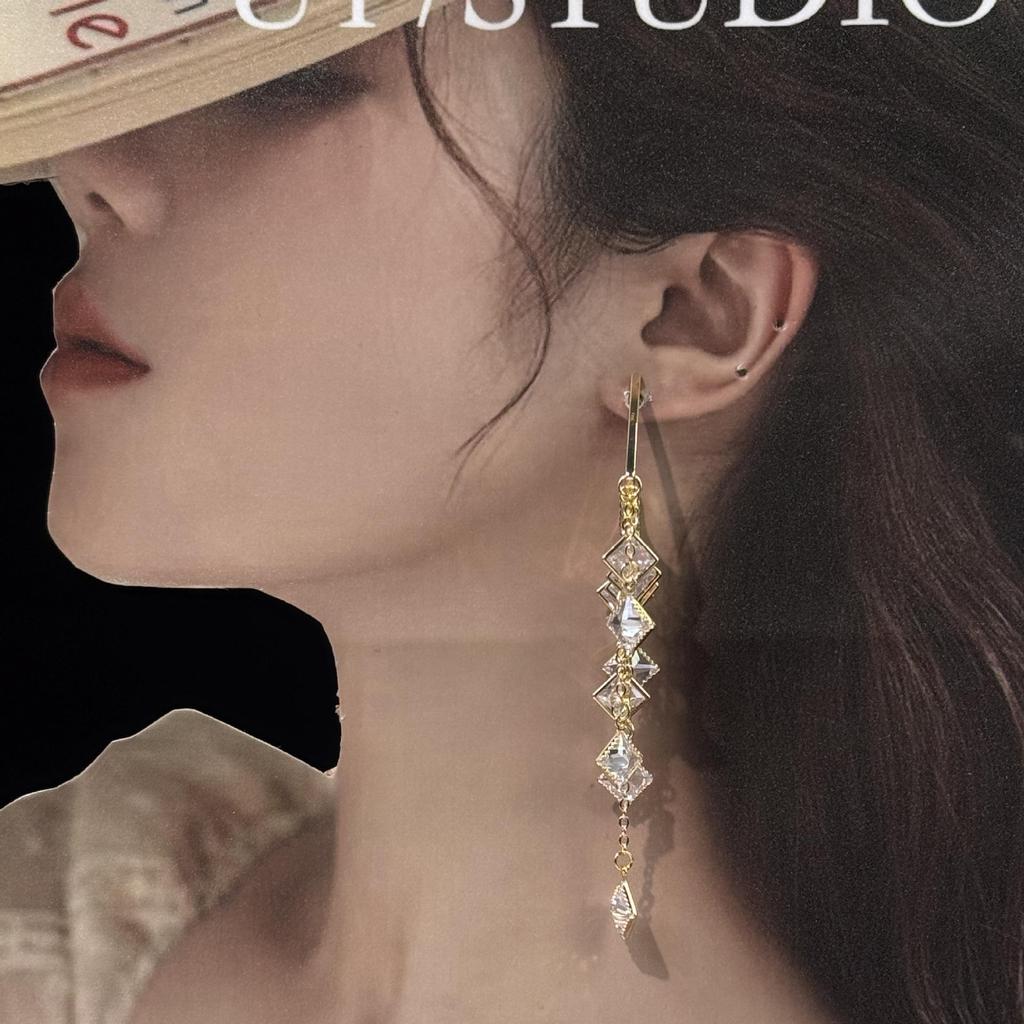 Used Silver Zircon Tassel Rhombus Earrings - Fashionable, Retro, Versatile, High-End Luxury for Women