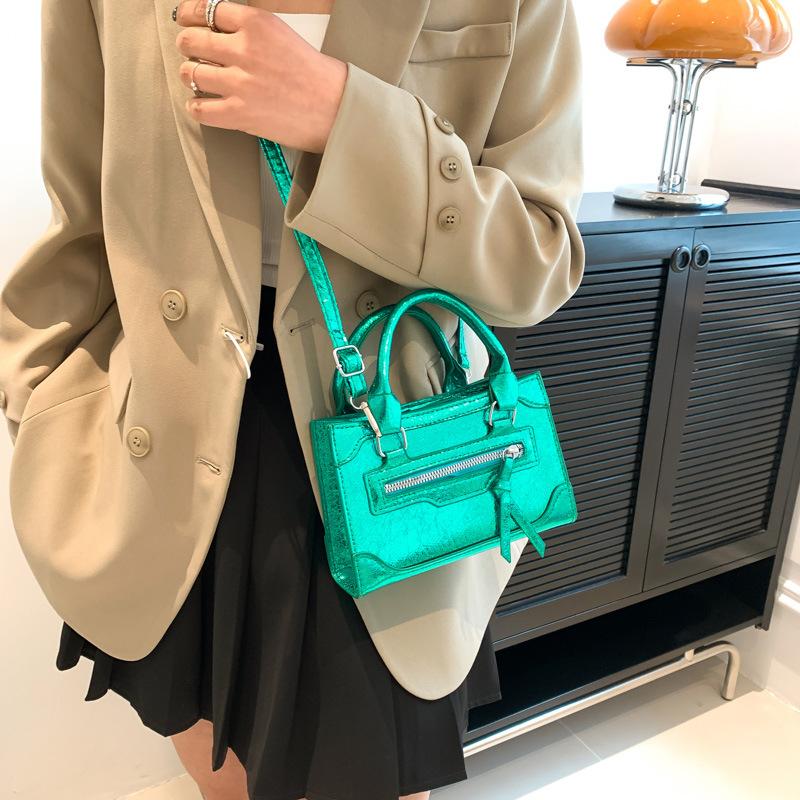 Fashion pearlescent handbag women's 2025 new Korean version trend casual small square bag PU wholesale shoulder messenger bag