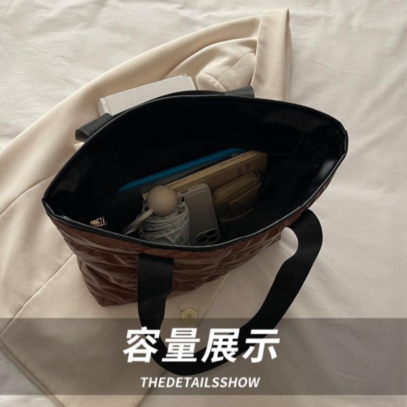 Vintage Solid Color Women Shoulder Bags Large Capacity Portable Ladies Casual Tote Bag Simple Quilted Design Female Handbags