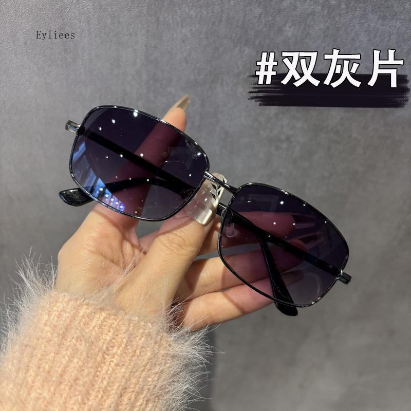 Women Vintage Sunglasses Men Luxury Ddeign Eyeywear Outdoor UV400 Eyeglasses High Qiuilty Decoration Sun Glasses Fashion Goggles